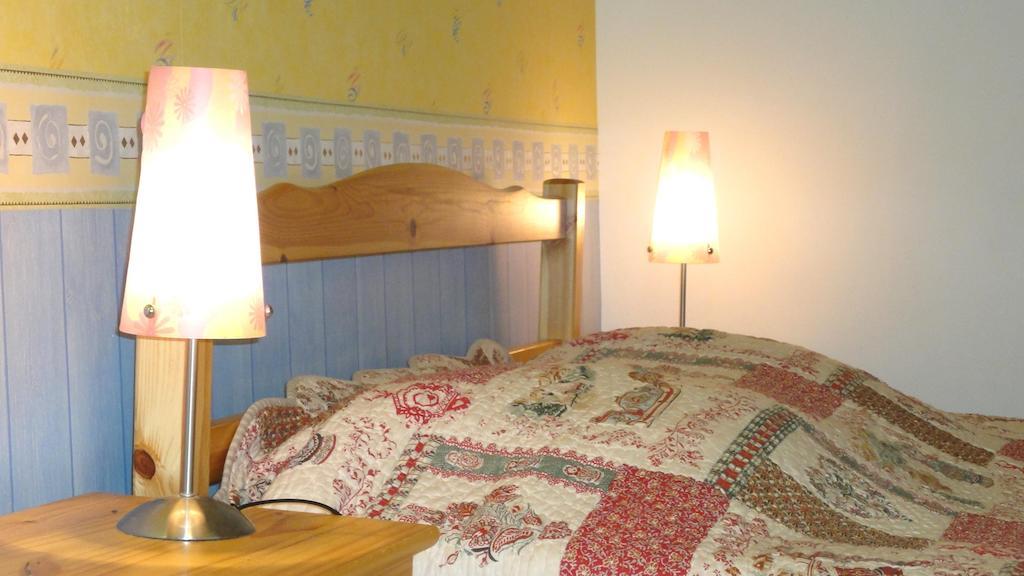 Les Chemins Verts Buissard Chambre photo